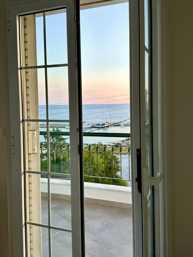 Villa Eleni Greece - Wonderful Sea View Studios Νέα Ρόδα Εξωτερικό φωτογραφία