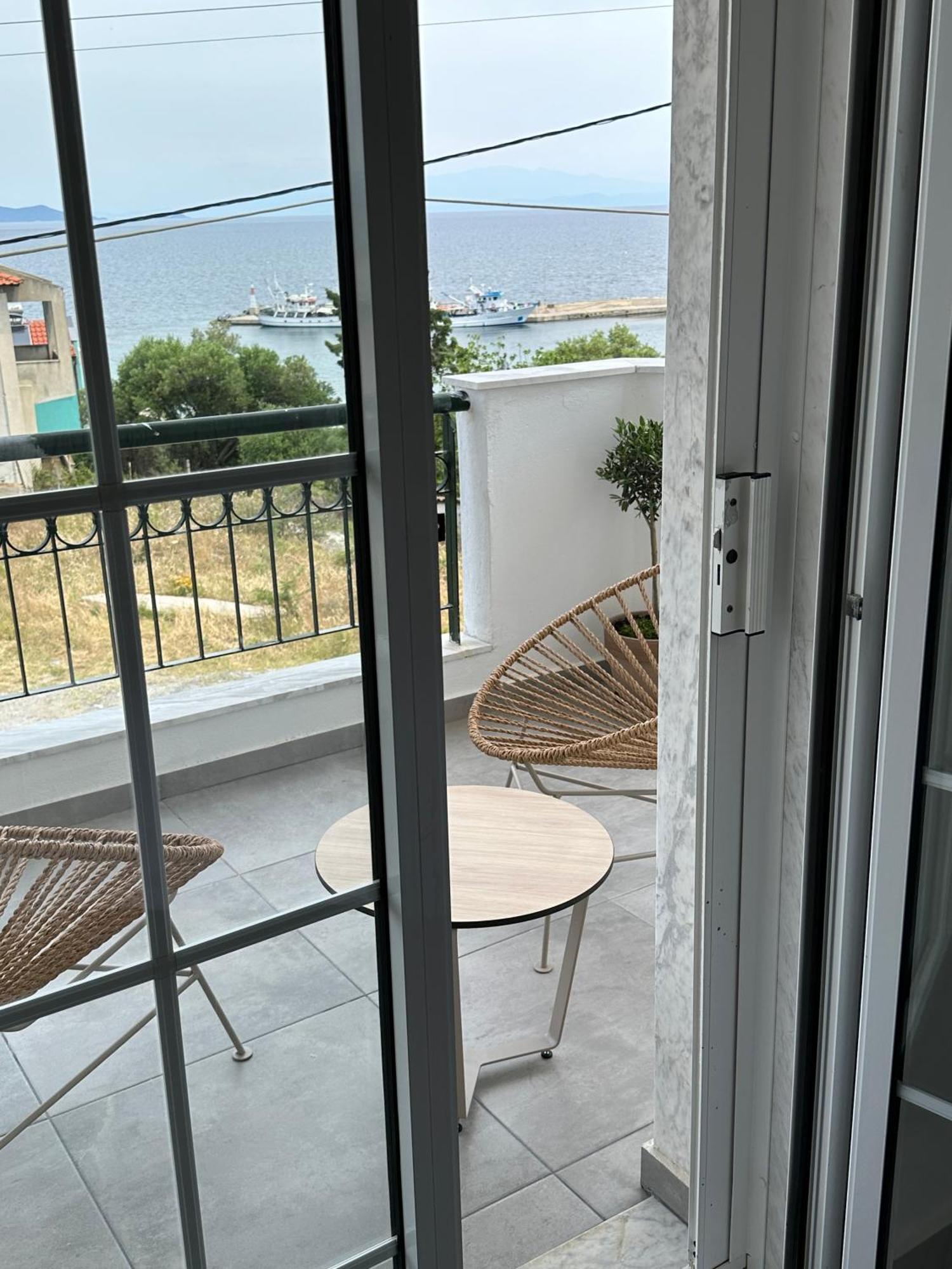 Villa Eleni Greece - Wonderful Sea View Studios Νέα Ρόδα Εξωτερικό φωτογραφία