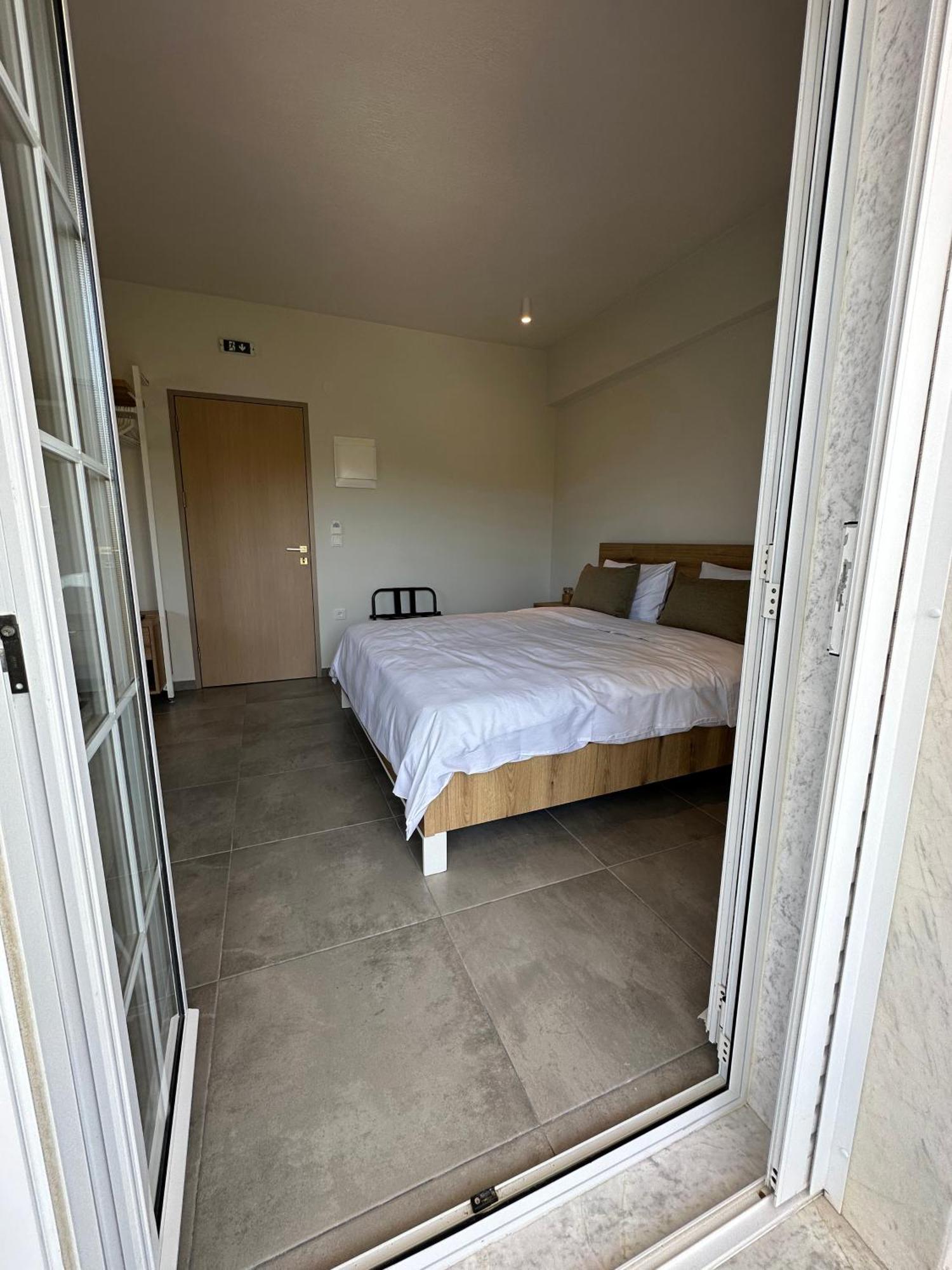 Villa Eleni Greece - Wonderful Sea View Studios Νέα Ρόδα Εξωτερικό φωτογραφία